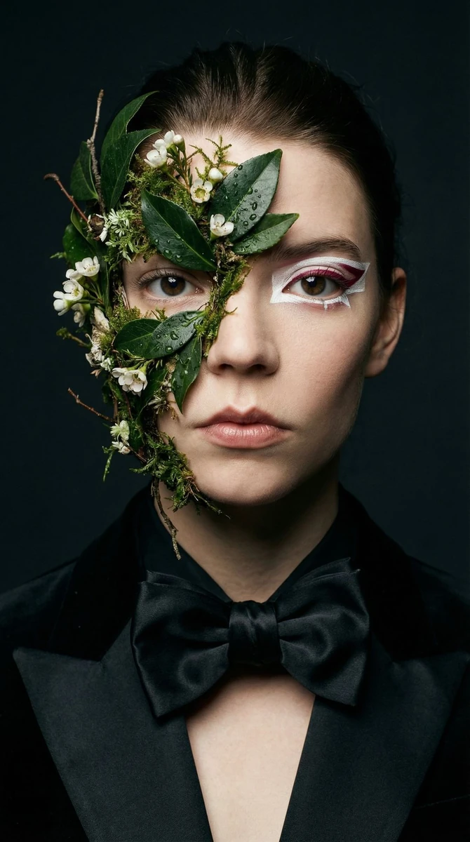 vibe_title_en": "Surreal Botanical Mask",