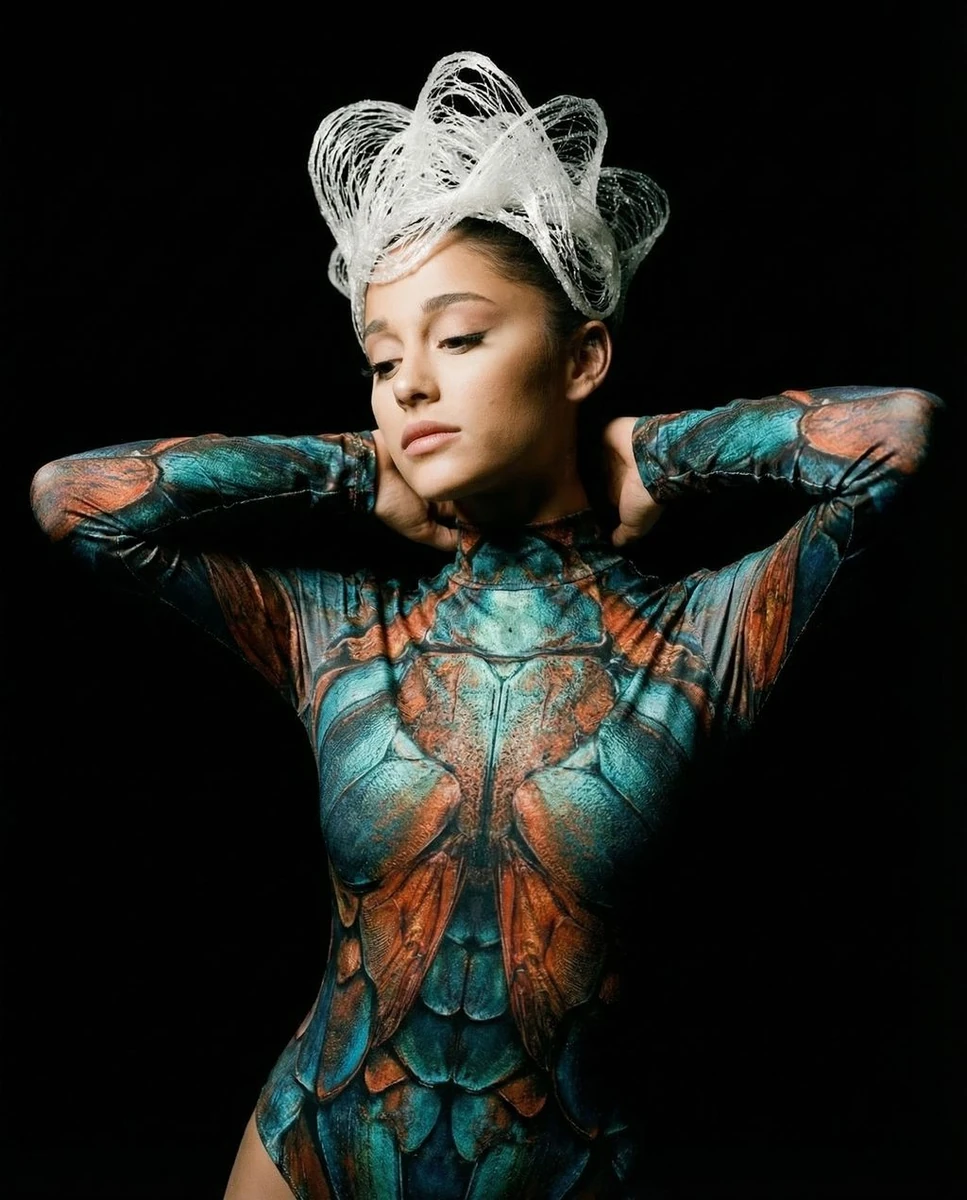 vibe_title_en": "Cellular Elegance",