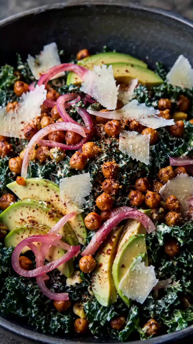 I tried to recreate a viral kale salad video using Seedance 2 in @dreamin...
