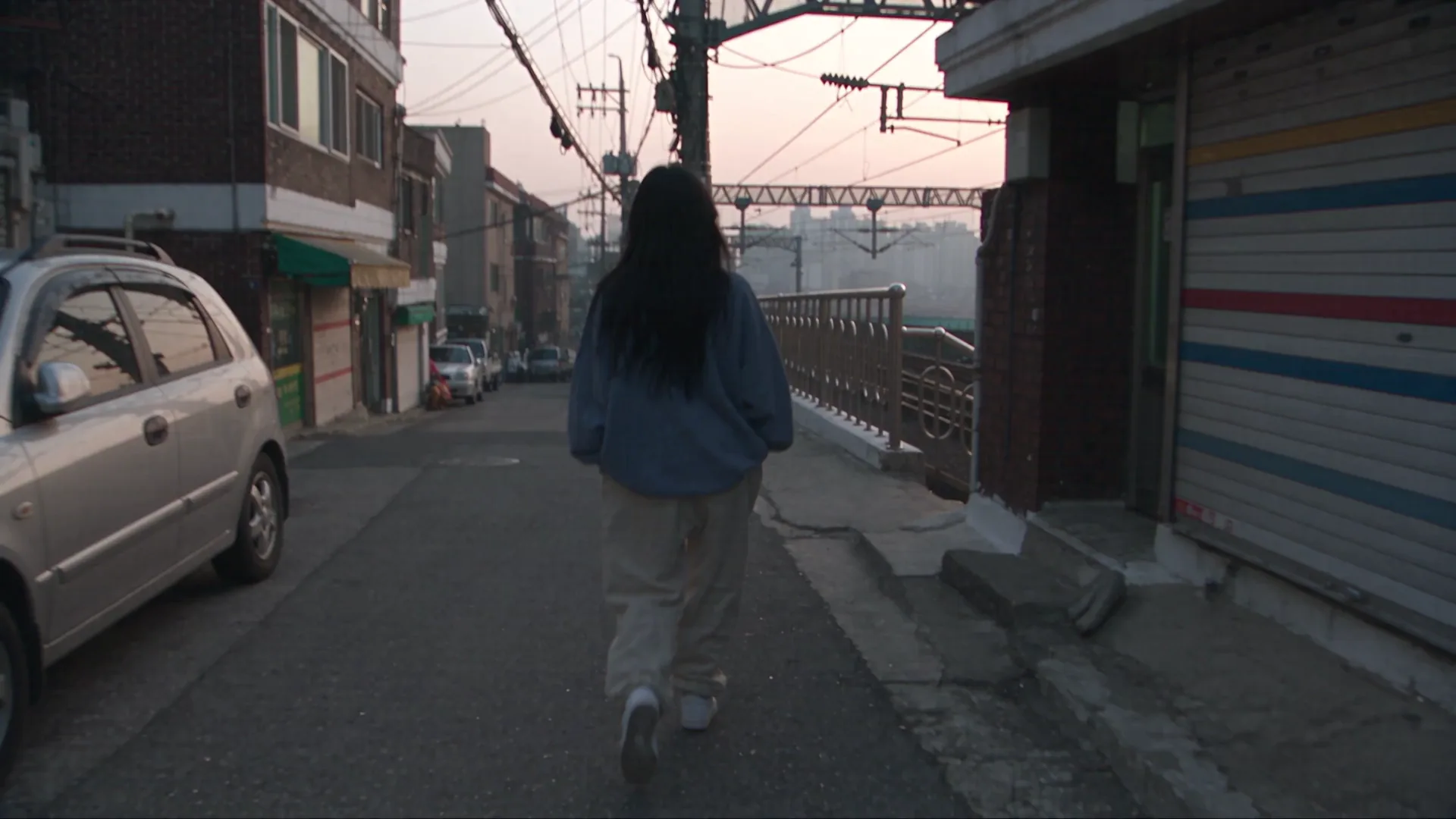 Quiet Seoul Morning MiniDV Recording - Video prompt preview