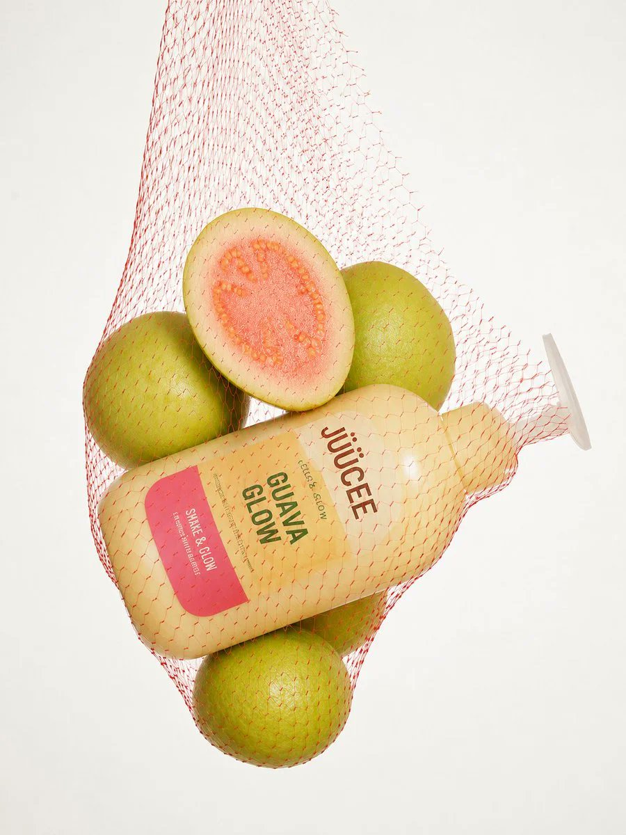 Suspended Mesh Bag Fruit Product Shot - Image prompt preview