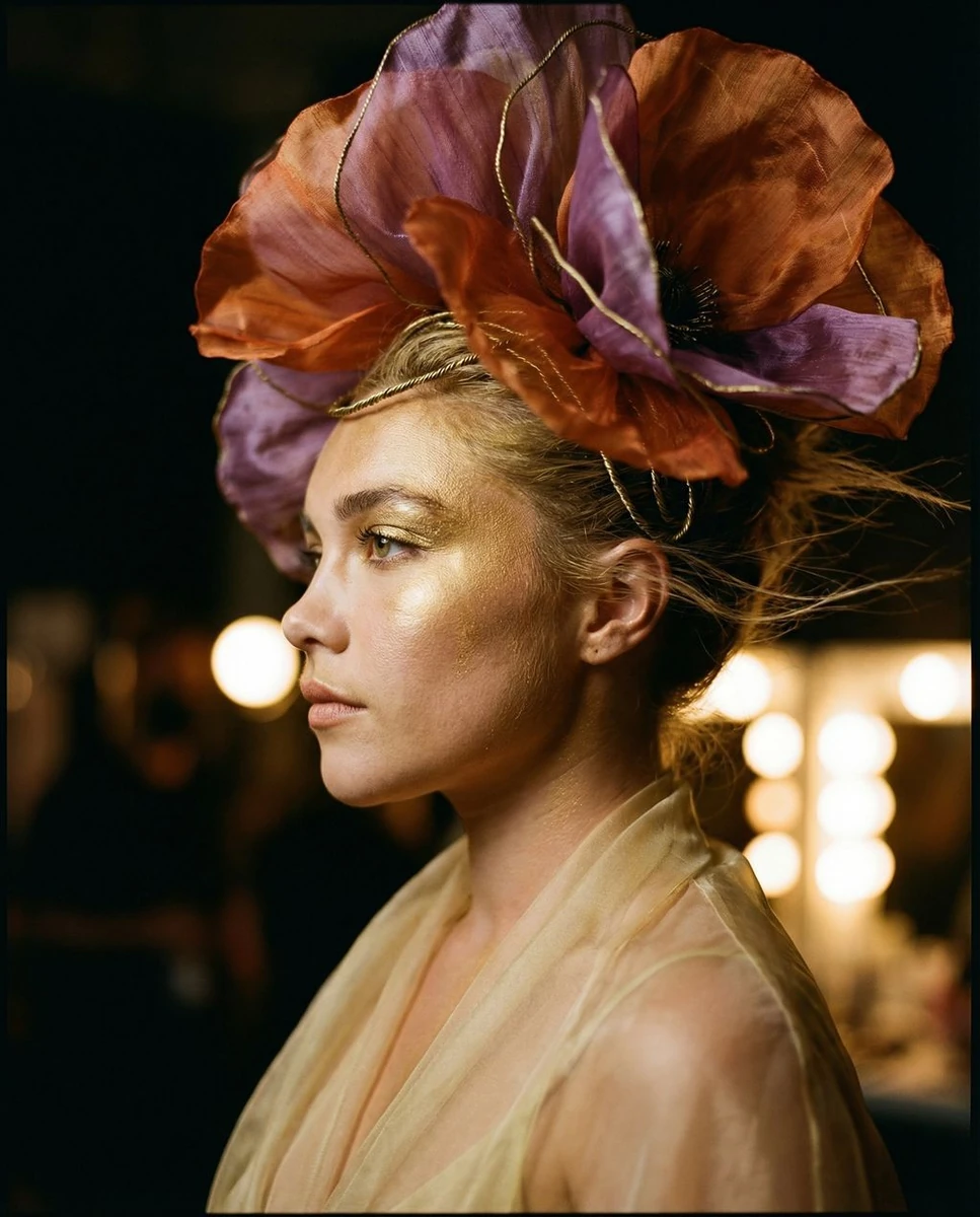 vibe_title_en": "The Gilded Botanical Secret",